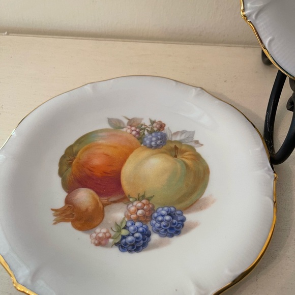 Vintage Schumann Arzberg Germany Set of 3 Fruit Plates - Picture 3 of 5